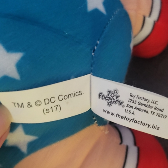 DC Comics Wonder Woman Plush - Picture 5 of 6